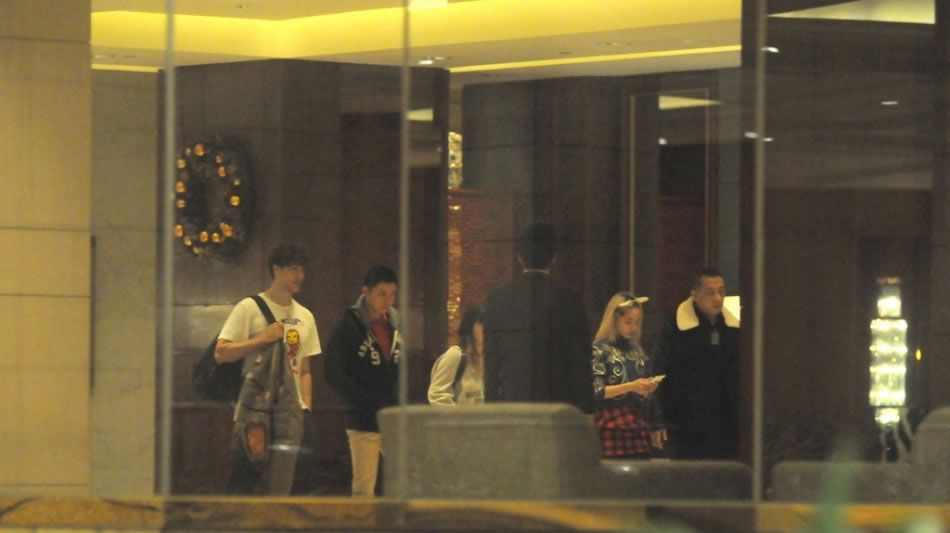 蔡依林MV化身百变女王 时尚秀美背图片 蔡依林写真图片图片