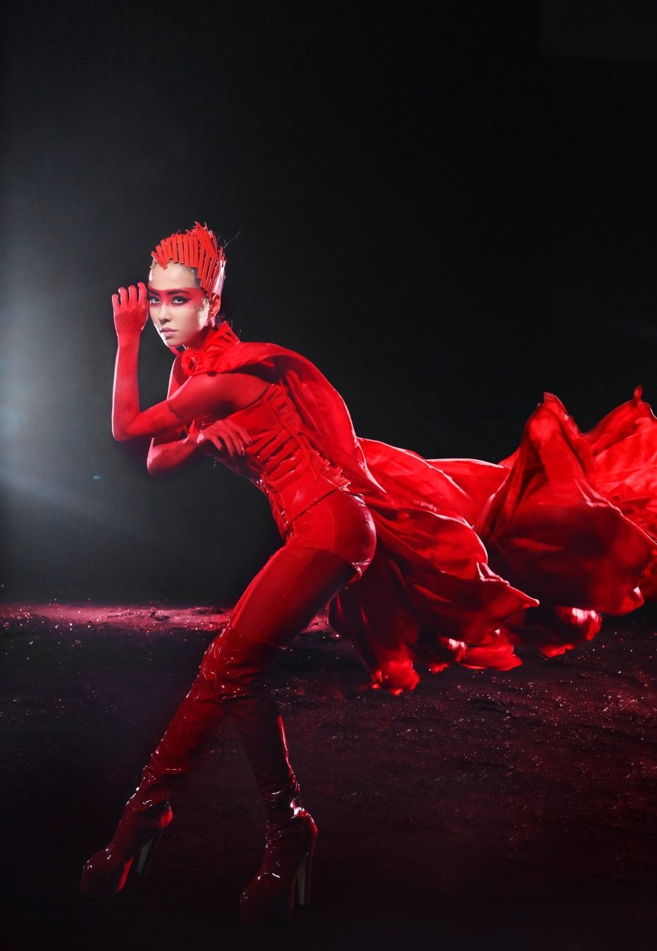 蔡依林MV化身百变女王 时尚秀美背图片 蔡依林写真图片图片