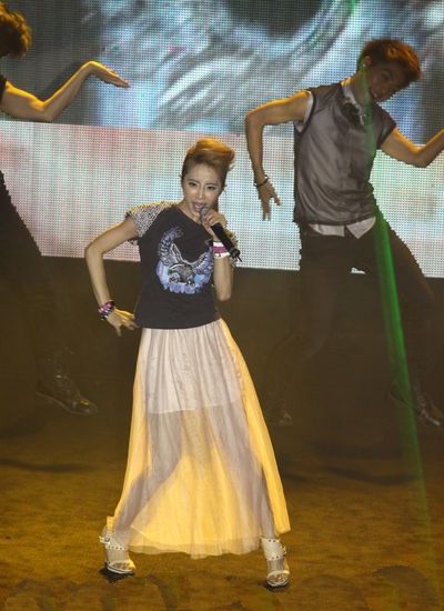 蔡依林MV化身百变女王 时尚秀美背图片 蔡依林写真图片图片