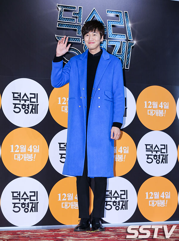 高清韩国京畿道南扬州男明星Runningman李光洙和金钟国丫土豆广告高清图片图片