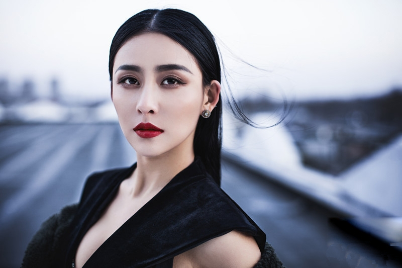 中国内地陕西西安影视女演员歌手贾青高冷写真图片性感至极图片