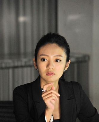 安以轩时尚写真图片 展优雅知性魅力图片