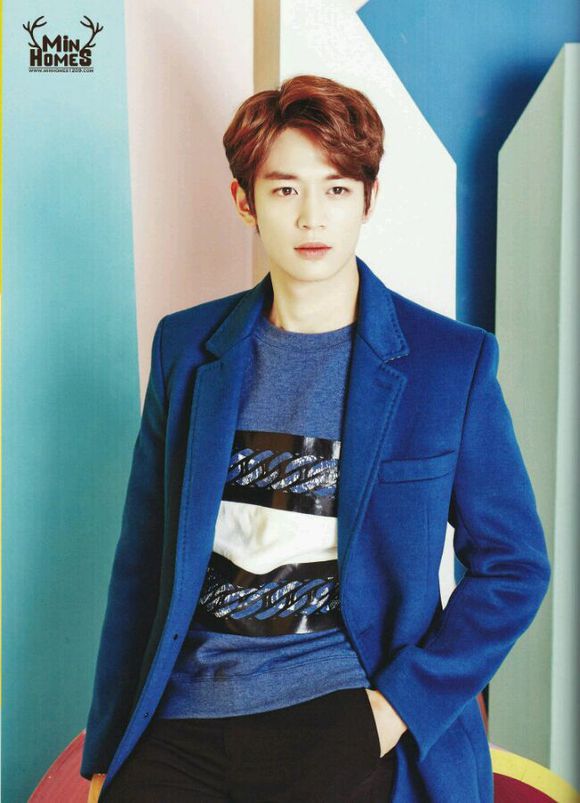 高清韩国仁川男明星SHINee崔珉豪手机桌面壁纸下载图片
