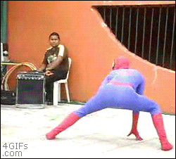 邪恶搞笑gif：没精神了？给你提提神！图片