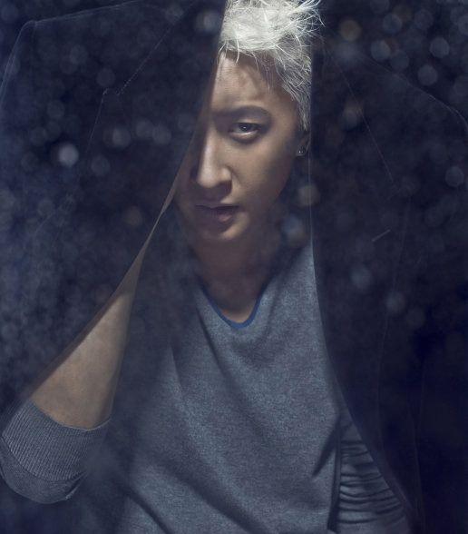 韩庚白色头发拍摄写真 浓郁的型男气息图片