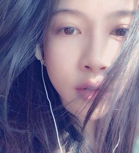 产科男医生曝光搞笑照 贾乃亮遭妻子李小璐狂揍图片图片