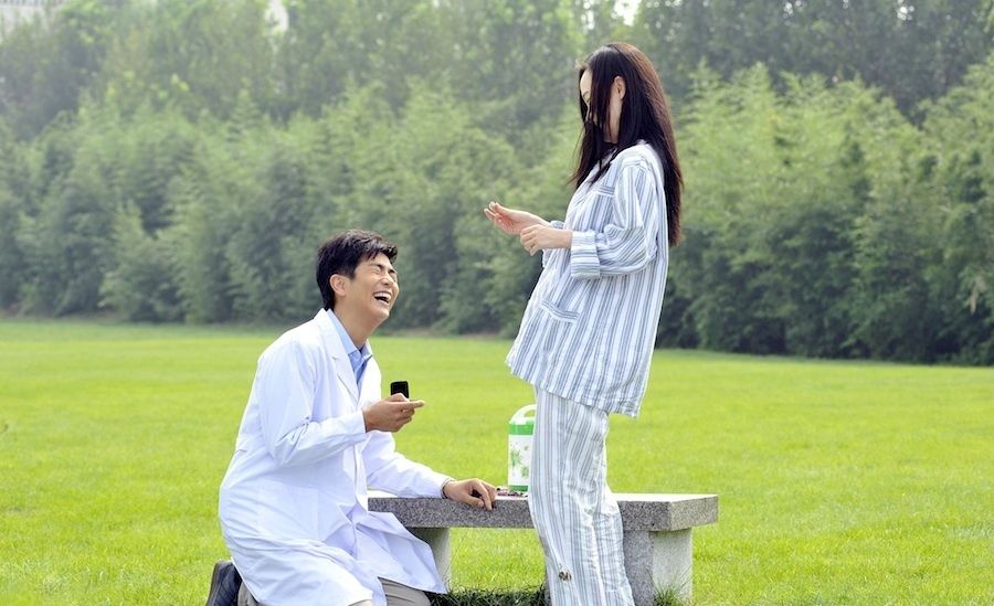 爱情公寓4邓家佳新年写真 娇俏可人图片