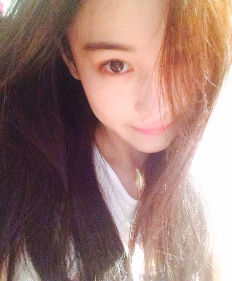 邓家佳撞脸 盘点撞脸李小璐女星图片