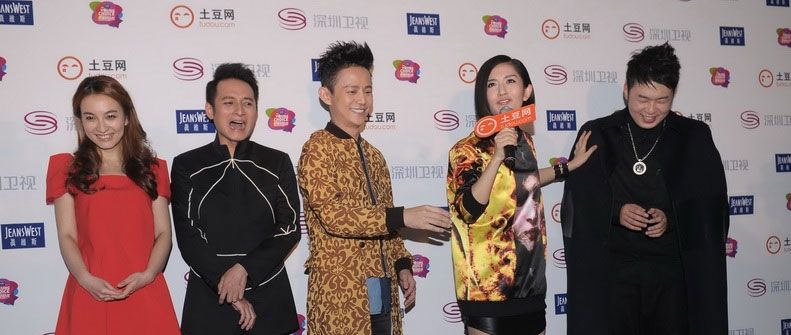 快乐家族现身时尚盛典 谢娜张杰大秀甜蜜 海涛可爱现身图片