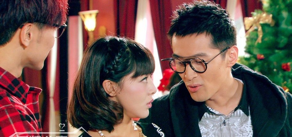 爱情公寓4邓家佳新年写真 娇俏可人图片