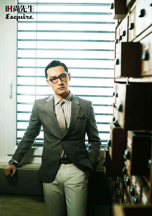 胡歌型男大片 蓄胡深沉获网友称赞图片