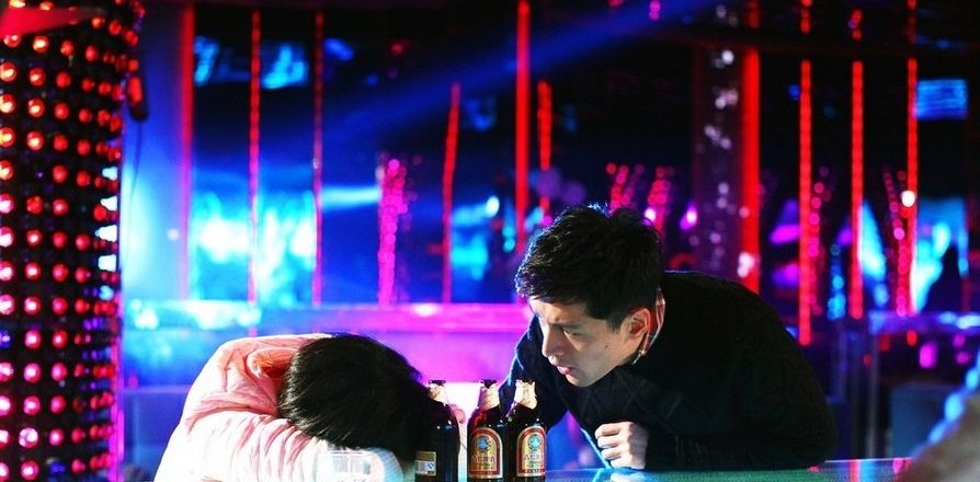 胡歌复古混搭亮相 打造盖茨比式怀旧时尚图片