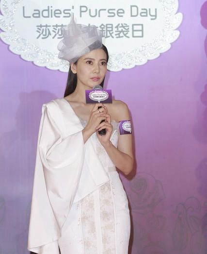 高圆圆、郑凯出席《咱们结婚吧》发布会 电影于昨日全国公映图片