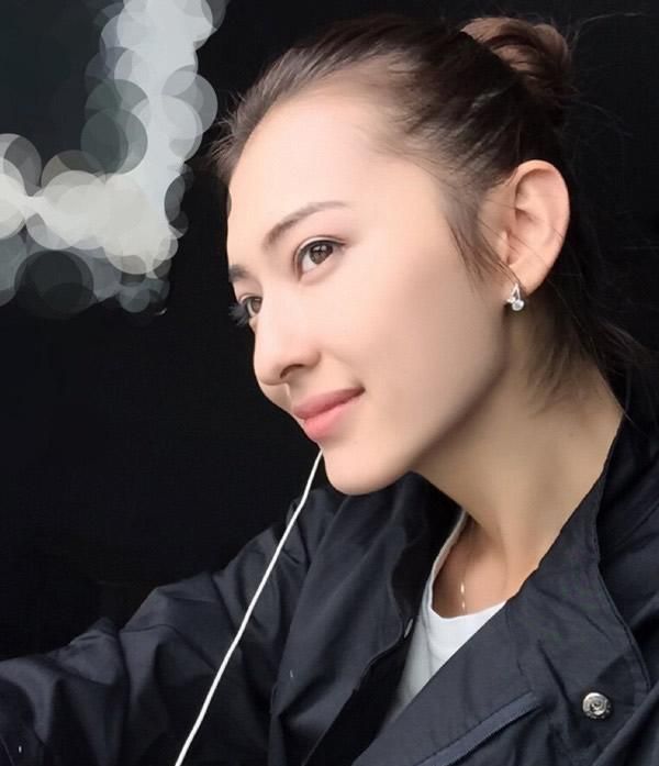 高圆圆、郑凯出席《咱们结婚吧》发布会 电影于昨日全国公映图片