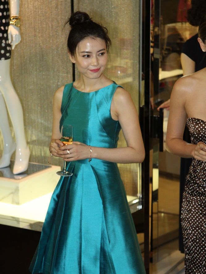高圆圆、郑凯出席《咱们结婚吧》发布会 电影于昨日全国公映图片
