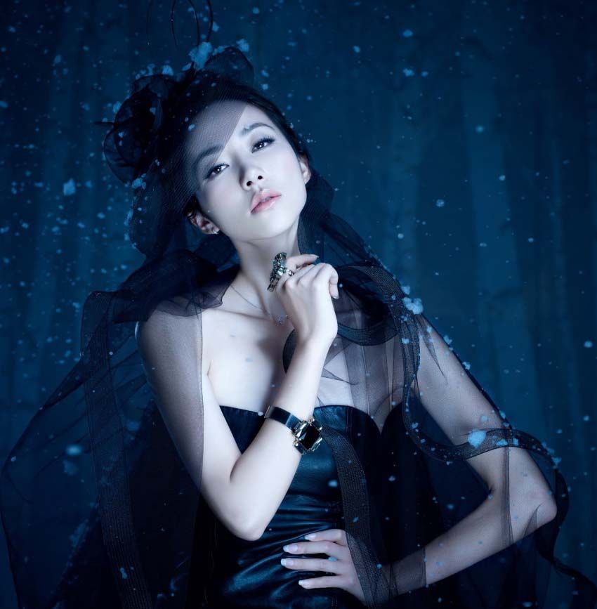 绚丽多彩梦幻世界里的可爱萌妹子COS高清大图艺术写真集图片