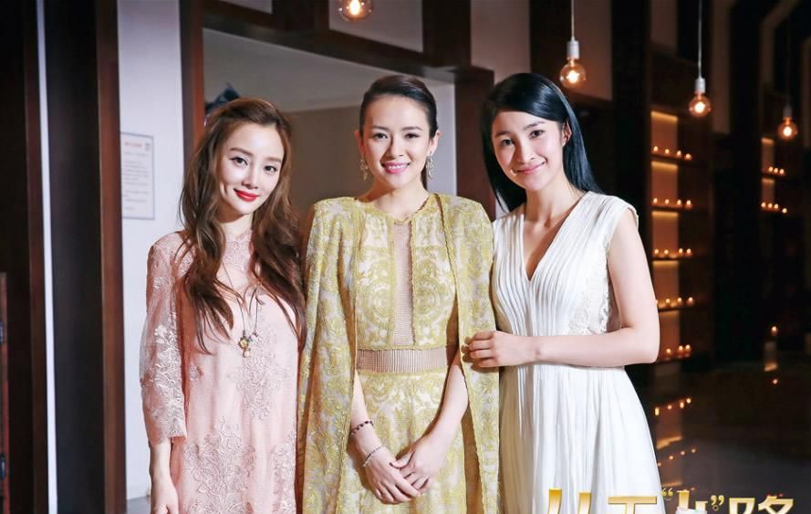 EXO张艺兴参演郭敬明电影《从天而降》杀青现场照图片