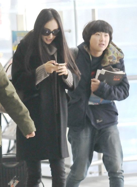 杨幂郭敬明机场热聊 郭敬明图片集合图片