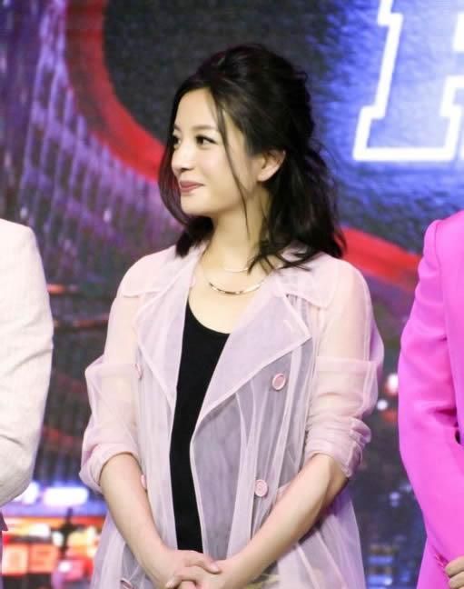 舒淇抹胸长裙出席活动图片 舒淇与黄晓明豪饮热聊图片