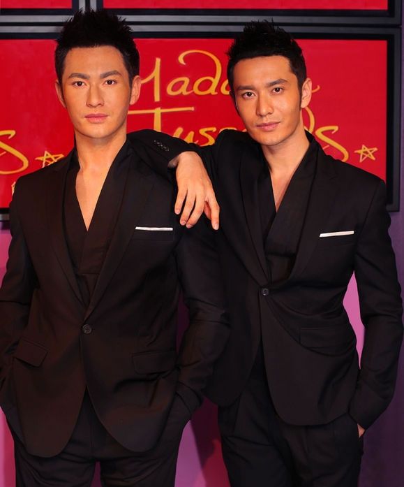 杨恭如黄晓明等俊男靓女助阵万达百米红毯图片