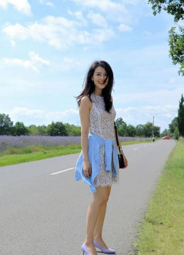 高圆圆时尚芭莎大片婉约迷人 气质演绎婀娜人妻图片 高圆圆时尚芭莎大片婉约迷人 气质演绎婀娜人妻图片