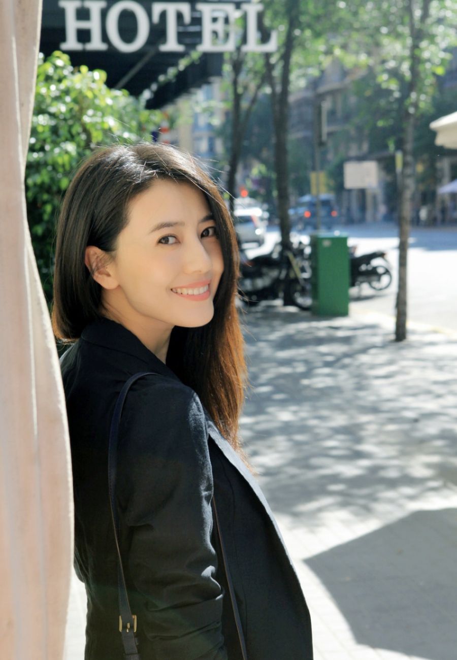 高圆圆时尚芭莎大片婉约迷人 气质演绎婀娜人妻图片 高圆圆时尚芭莎大片婉约迷人 气质演绎婀娜人妻图片
