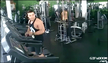 邪恶搞笑gif：没精神了？给你提提神！图片