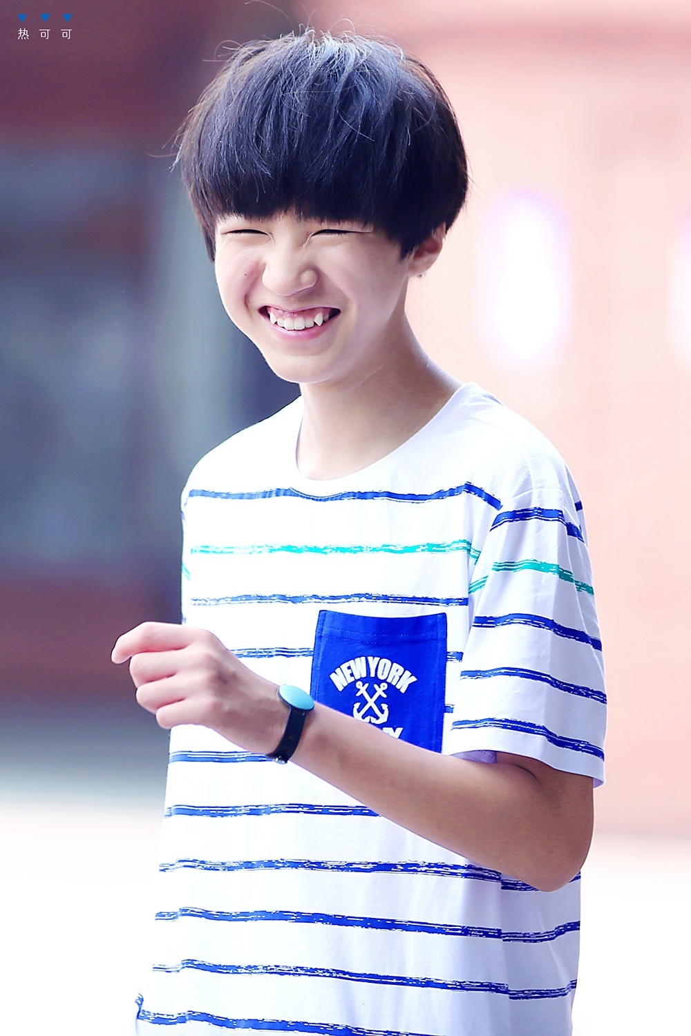 TFboys爱奇艺偶像手记录制图 王俊凯高清大图整理图片