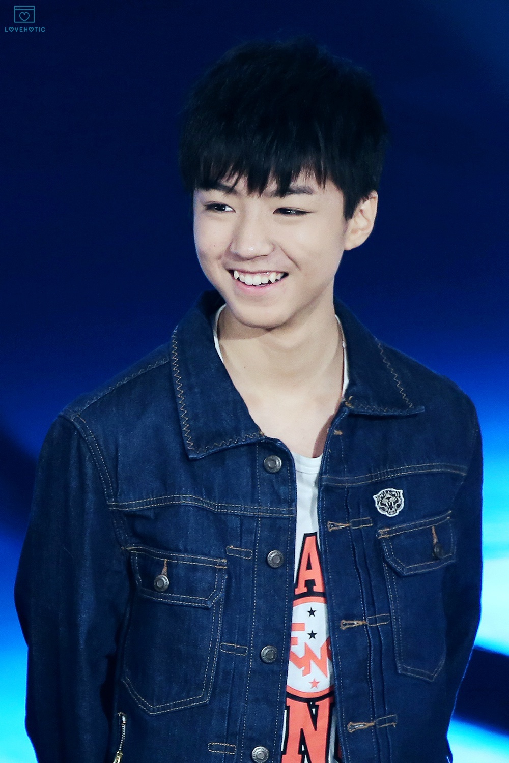 TFboys王俊凯梦想星搭档图 小小少年演绎情歌王子图片