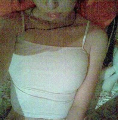 倪妮封面图片妖艳笑容性感十足图片
