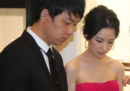 董洁及各一线女星演绎旗袍风情图片