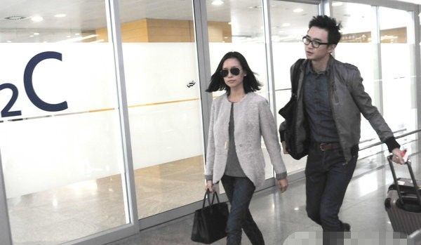 董洁拍登杂志封面 拍摄奥运主题时尚大片图片