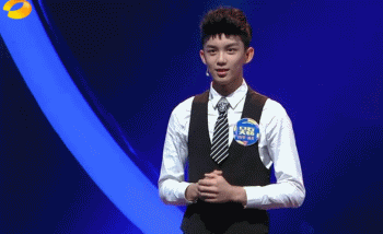 小鲜肉吴磊帅气艺术照  酷炫帅气小少年吴磊图片整理图片