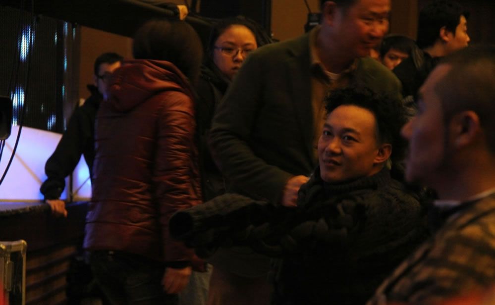 大陆台湾男明显陈奕迅新年贺岁写真图片搞怪俏皮贺新春图片