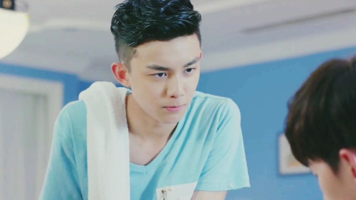 吴磊旋风少女芒果TV放心去飞高清采访图9P 吴磊图片图片