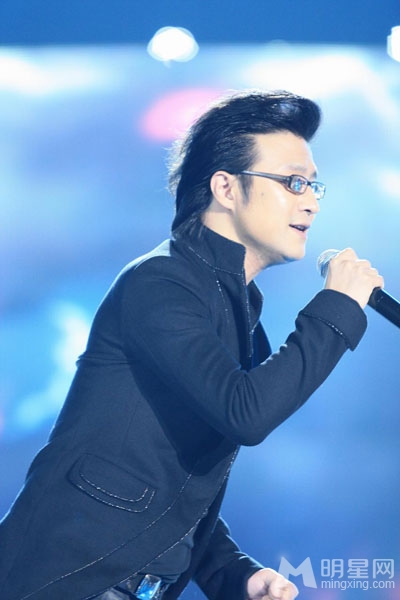 好声音导师汪峰与第二任妻子离婚 称未书写好爱情图片