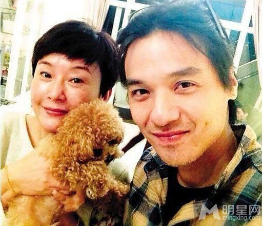 章子怡图片章子怡最新时尚封面图片 恋情甜美人比花娇图片