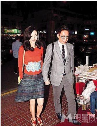 章子怡图片章子怡最新时尚封面图片 恋情甜美人比花娇图片