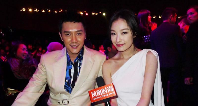倪妮登瑞丽杂志封面 大秀性感长腿引人冲动图片