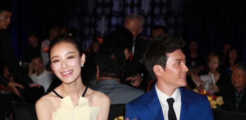 倪妮2015纽约大都会MetBall盛宴 性感成熟更增朦胧美图片