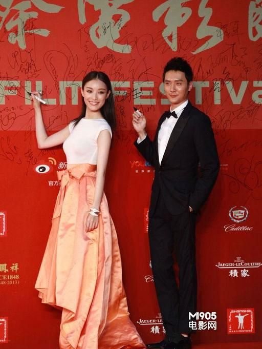 倪妮登悦己杂志封面 卖萌耍酷都可爱迷人图片