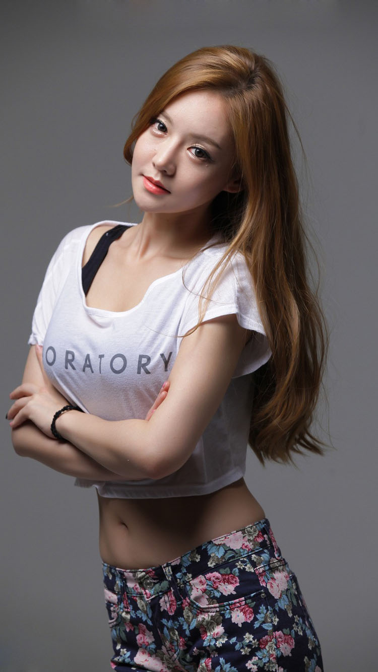 极品韩国嫩模写真性感火辣肉弹诱惑美女图图片