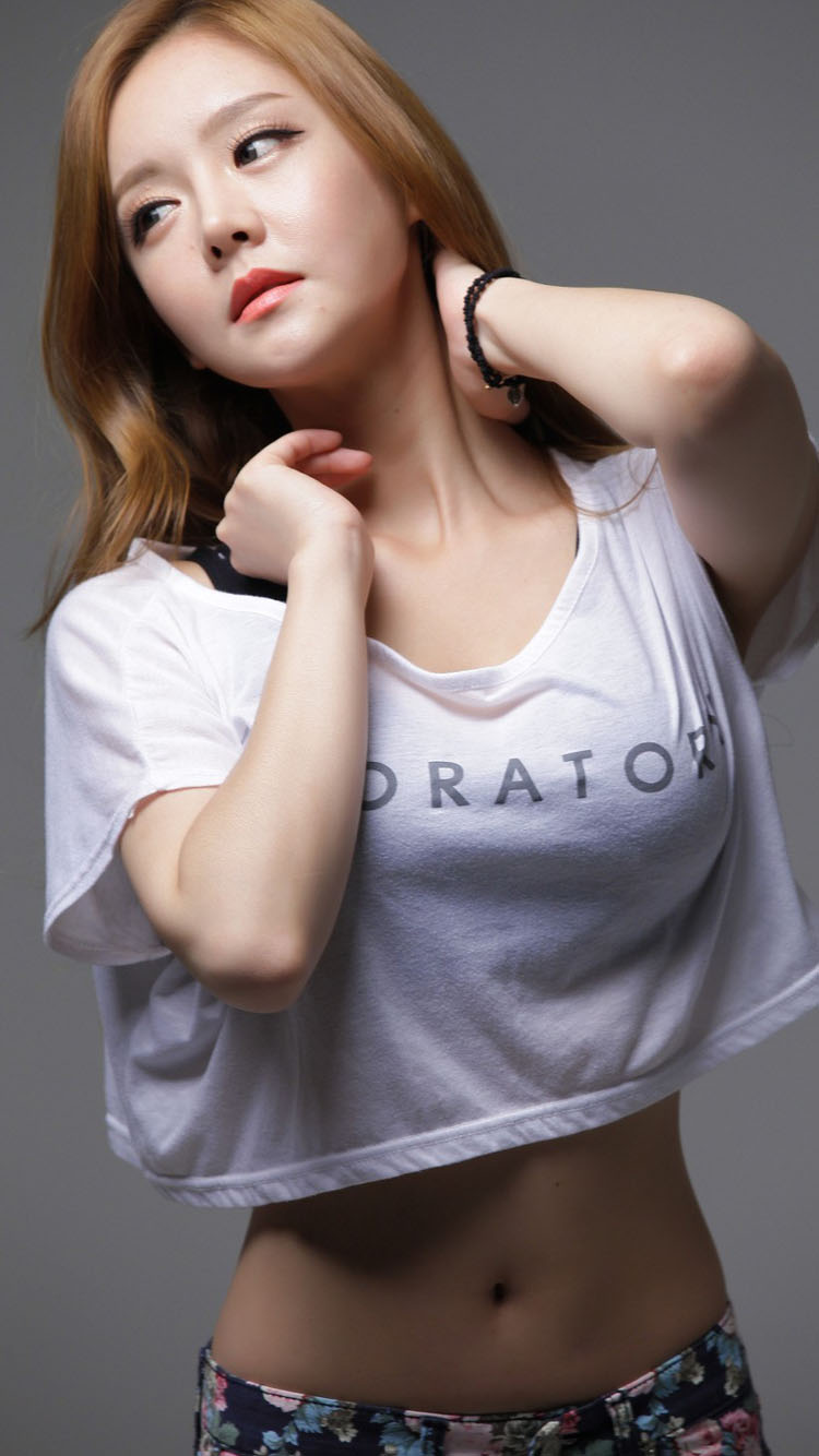 极品韩国嫩模写真性感火辣肉弹诱惑美女图图片
