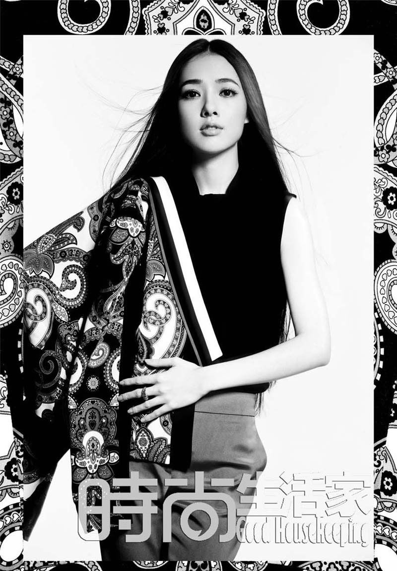 郭碧婷全新费加罗写真图片 妹花女神高贵浪漫图片