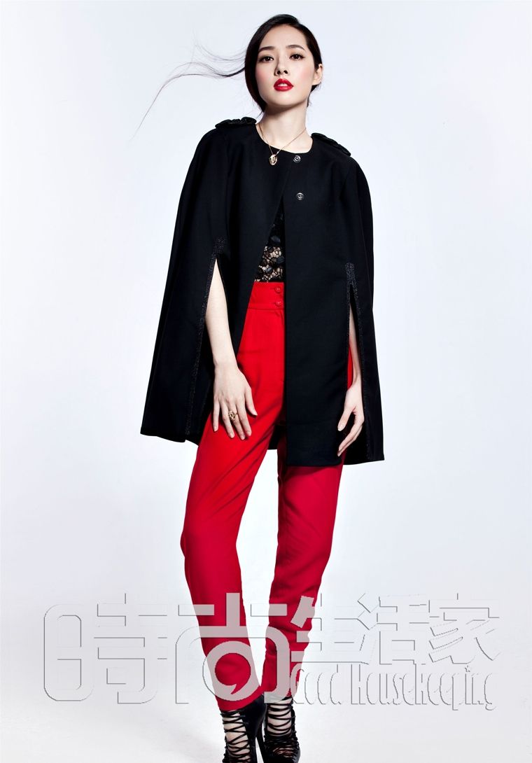郭碧婷时尚写真图片 烈焰红唇霸气来袭图片