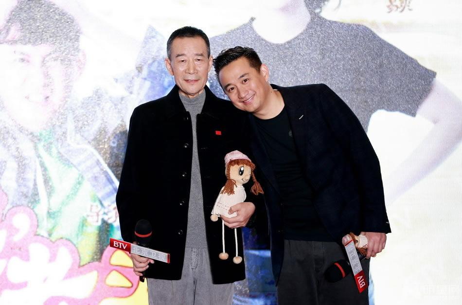 周冬雨恋情曝光首现身 与高圆圆小宋佳同台争艳图片