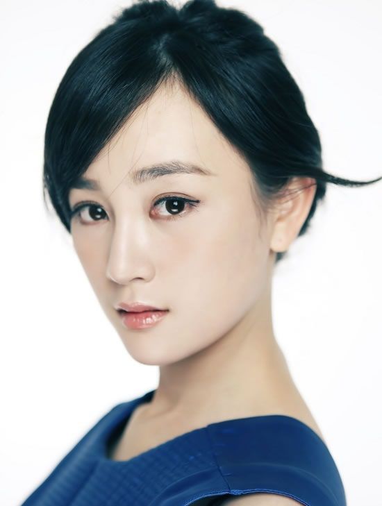 张檬靓丽写真 娇俏少女惹人怜图片