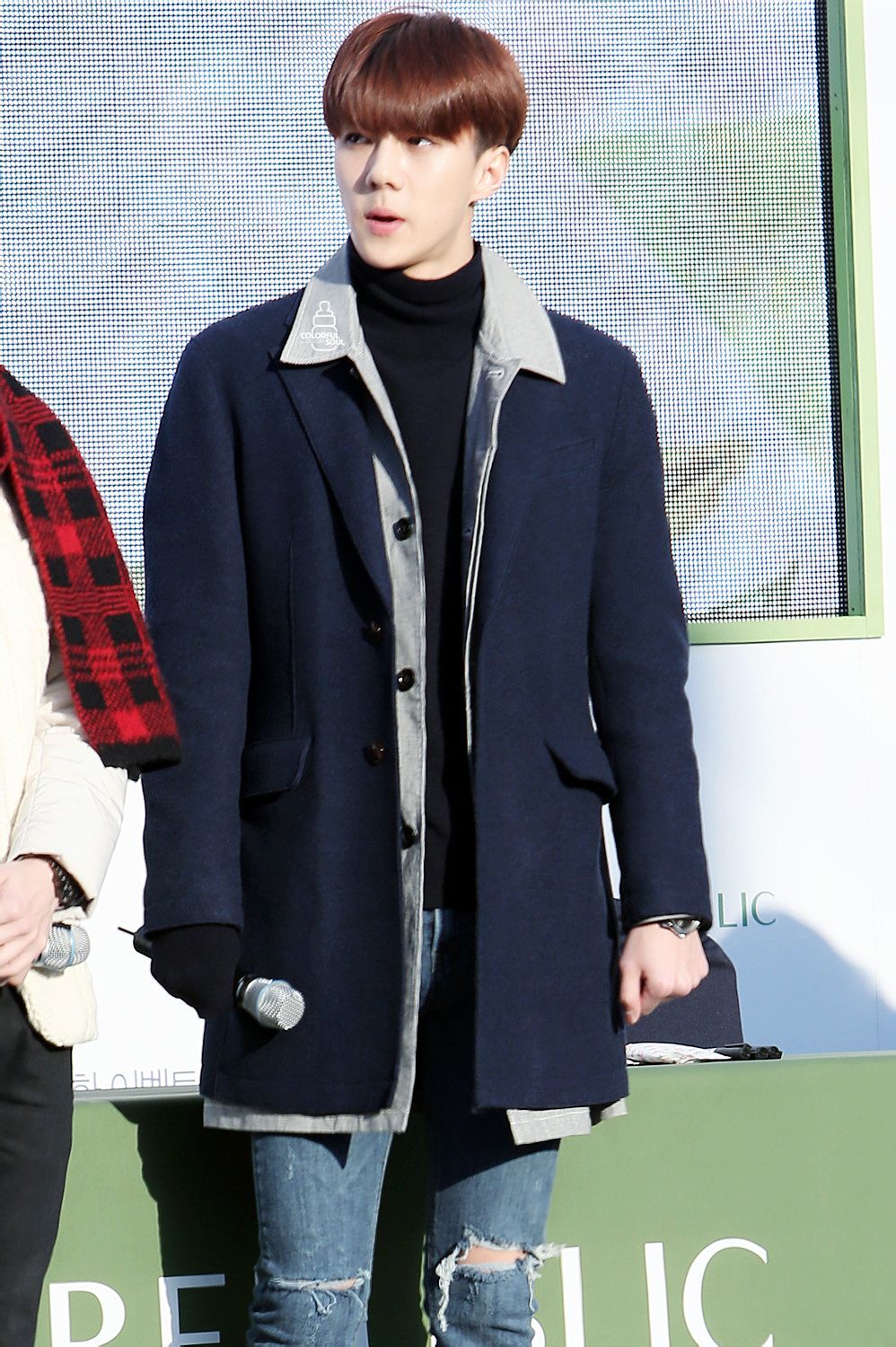 高清韩国首尔特别男明显EXO吴世勋香港K-FASHIONGRAND开幕无敌剪刀手图片