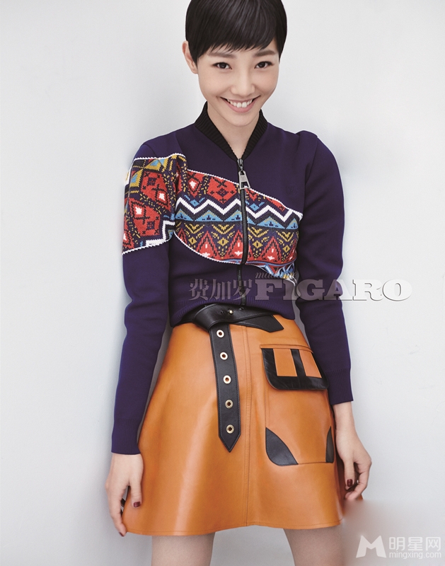 张俪短发写真 温婉甜美享阳光图片