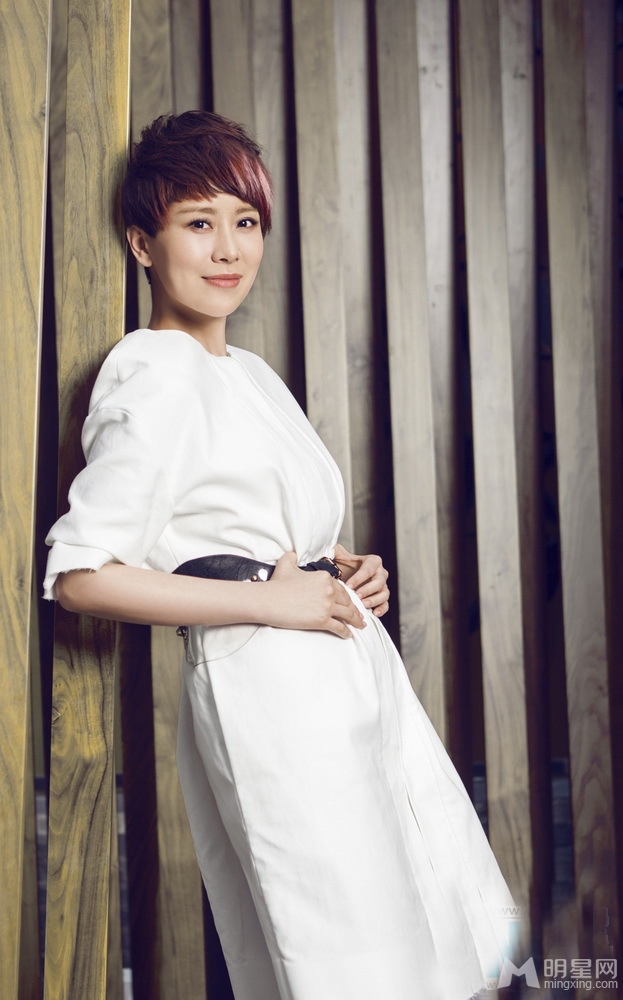 让人喷鼻血的性感美女金黄短发极致诱惑私房艺术图集图片